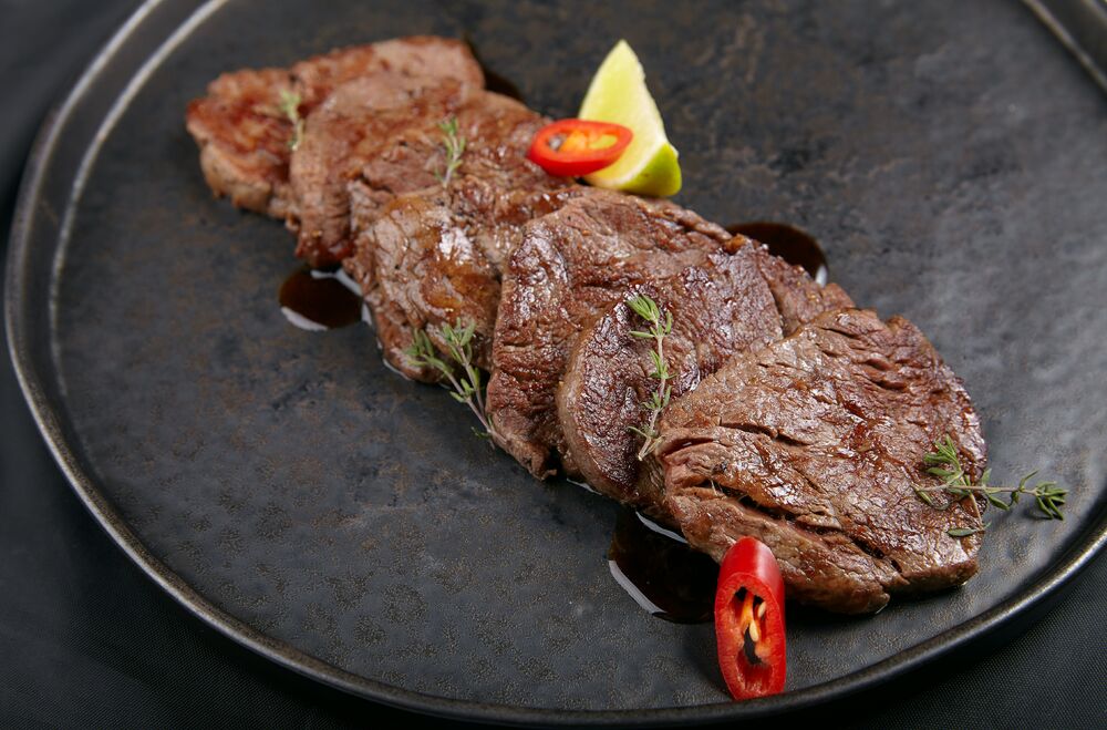Beef with sweet and sour sauce