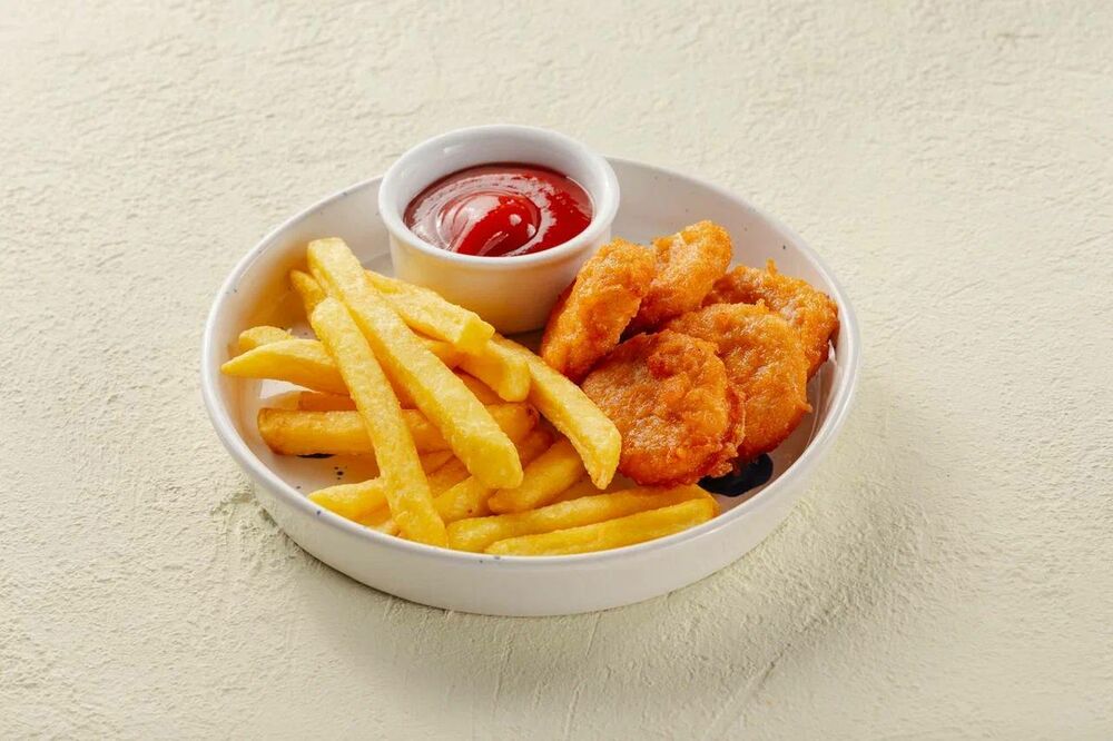 Nuggets with French fries