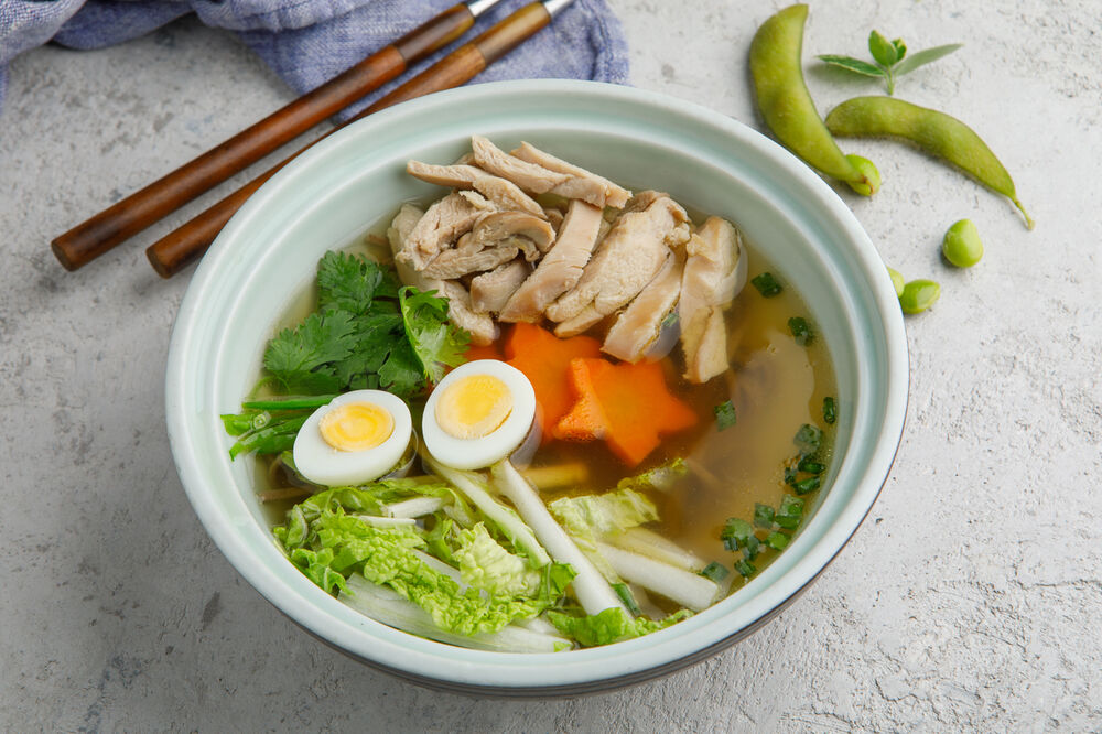 Soba soup with chicken
