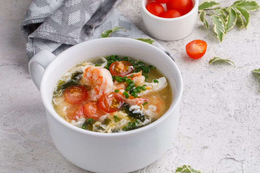 Soup with shrimps and egg