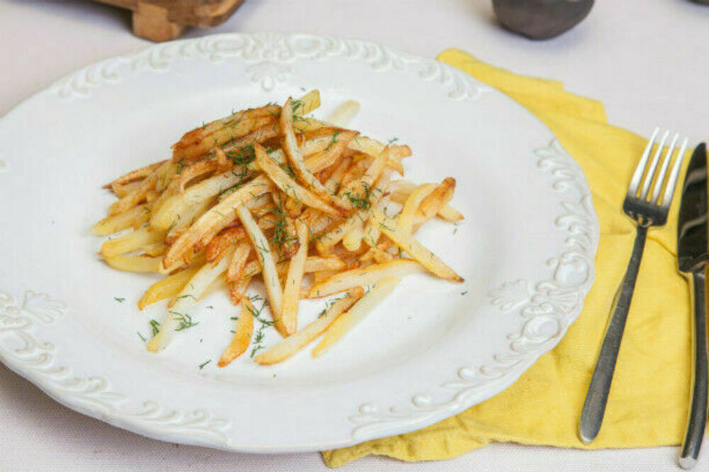 Fried potatoes with onion