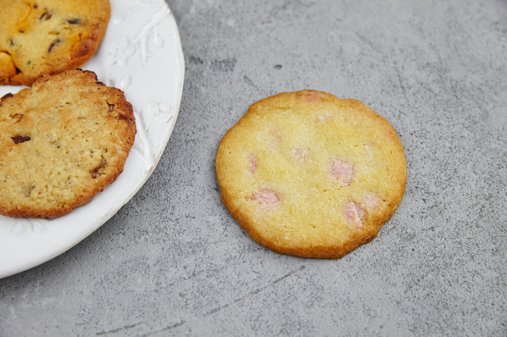 Cookies with strawberry chocolate