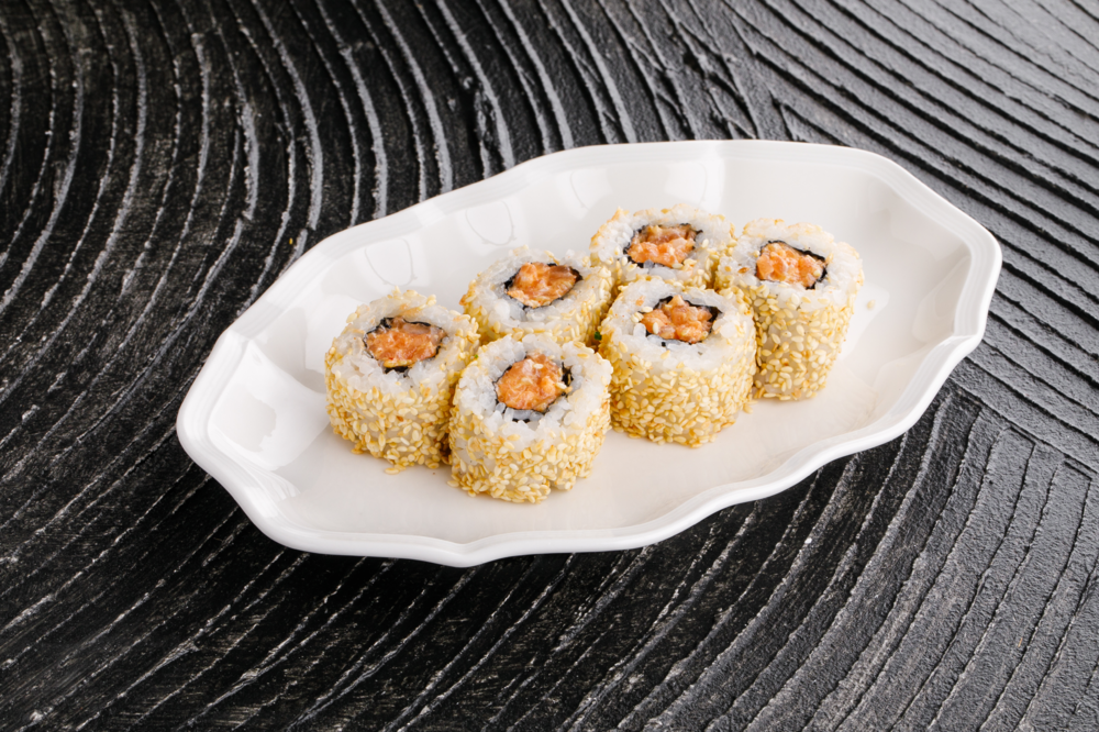 Spicy salmon roll  