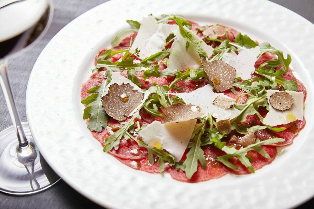 Beef carpaccio with truffle