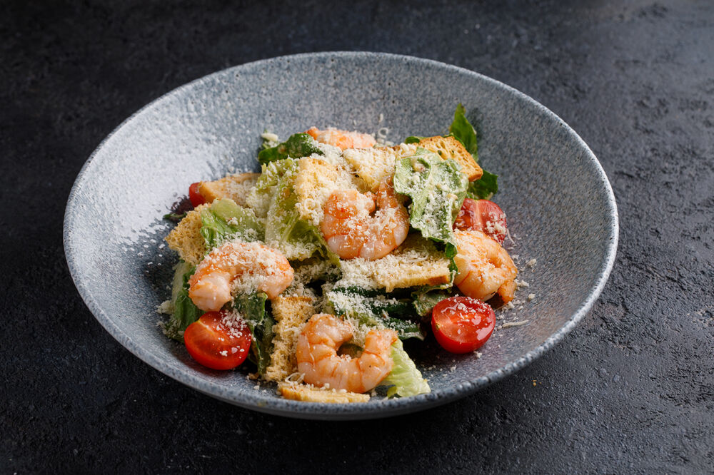 Caesar with prawns